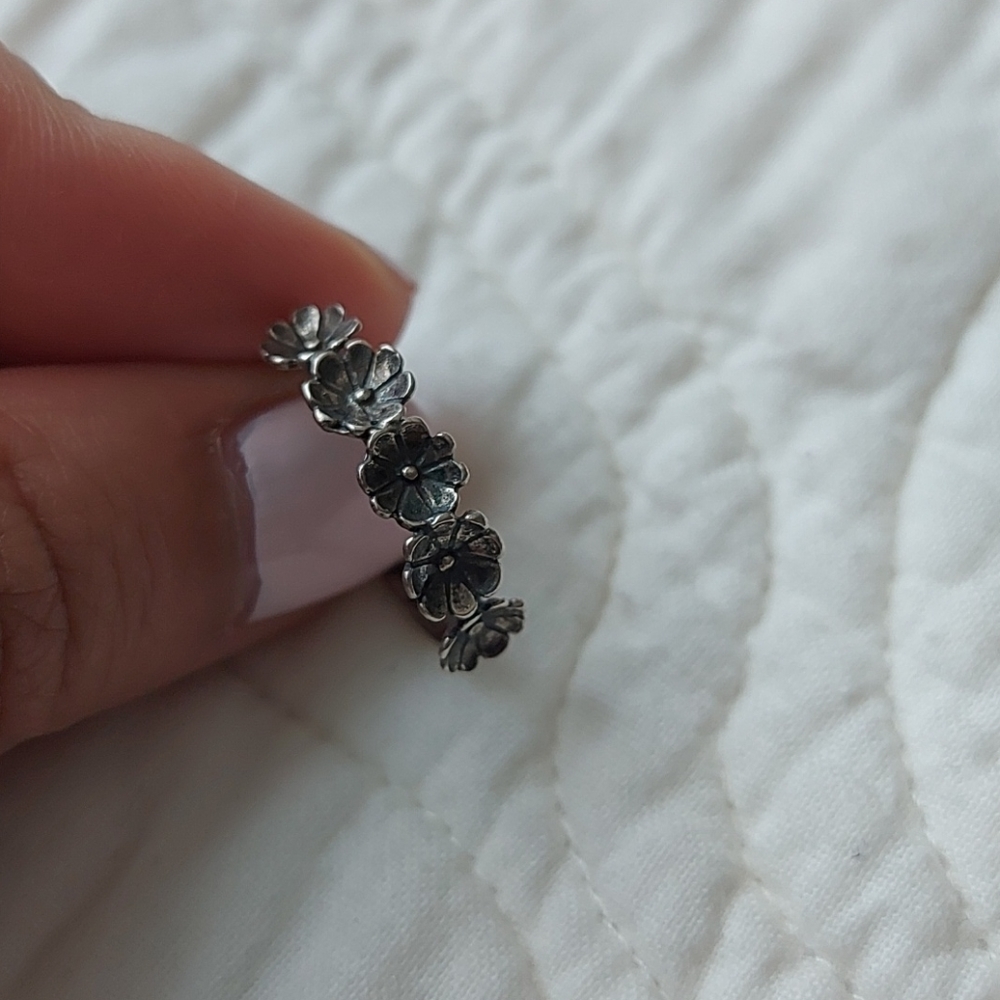 Sterling silver floral ring - Picture 3 of 3